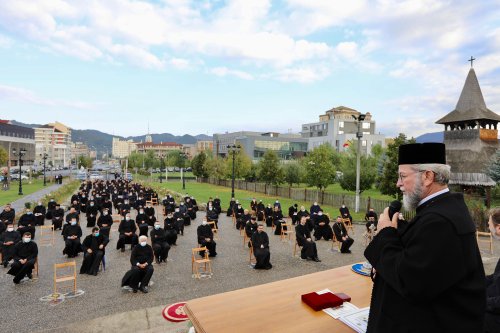 Conferinţele preoţeşti de toamnă în Episcopia Maramureşului şi Sătmarului Poza 154600