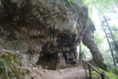 Peștera cuvioşilor din Munții Piatra Craiului Poza 154662