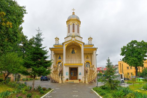 Altarele Capitalei închinate Sfintei Cuvioase Parascheva Poza 154766