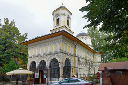Altarele Capitalei închinate Sfintei Cuvioase Parascheva Poza 154767