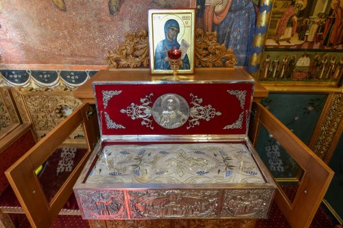 Altarele Capitalei închinate Sfintei Cuvioase Parascheva Poza 154789