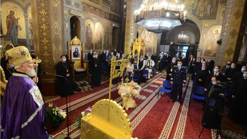Ceremonie de depunere a jurământului la catedrala din Târgoviște Poza 154904