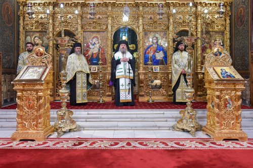 Priveghere pentru Cuvioasa Parascheva la Catedrala Patriarhală Poza 154920