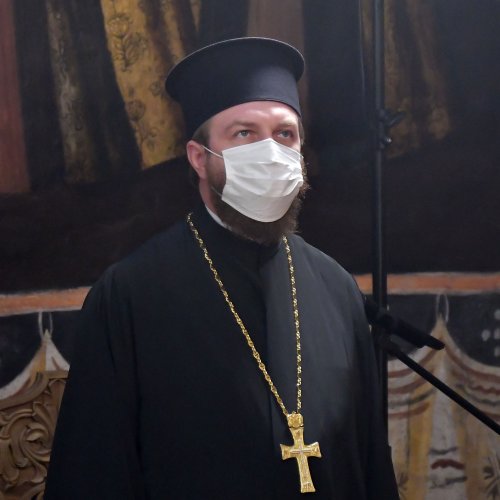 Sfințirea unei noi racle la Patriarhie pentru Mănăstirea Neamț Poza 154955