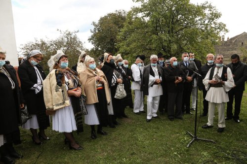 Binecuvântare pentru credincioşii din Săliştea Sibiului Poza 155181