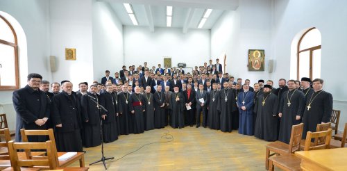 Părintele profesor Nicu Moldoveanu la împlinirea venerabilei vârste de 80 de ani Poza 155148