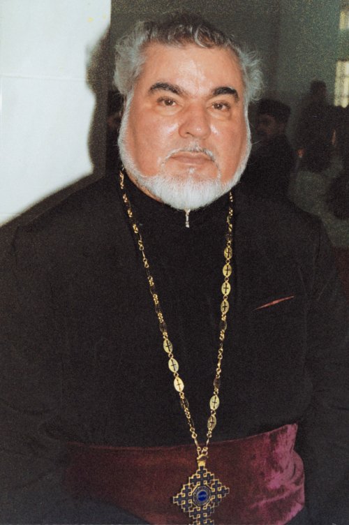 Părintele profesor Nicu Moldoveanu la împlinirea venerabilei vârste de 80 de ani Poza 155155