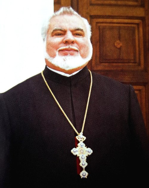 Părintele profesor Nicu Moldoveanu la împlinirea venerabilei vârste de 80 de ani Poza 155156
