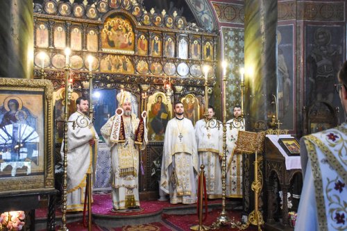 Popasuri duhovnicești în eparhii din Muntenia și Dobrogea Poza 155163