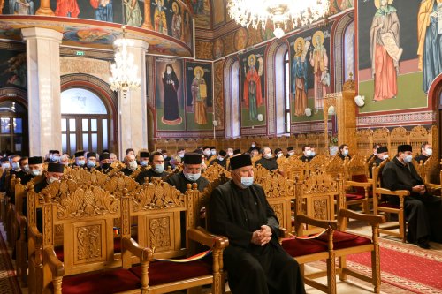 Conferințe preoțești de toamnă în Arhiepiscopia Buzăului și Vrancei Poza 155240