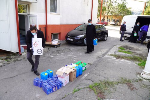 Donație de materiale sanitare pentru un spital din Galați Poza 155484