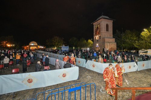 Prima seară de priveghere cu ocazia hramului Catedralei Patriarhale  Poza 155644