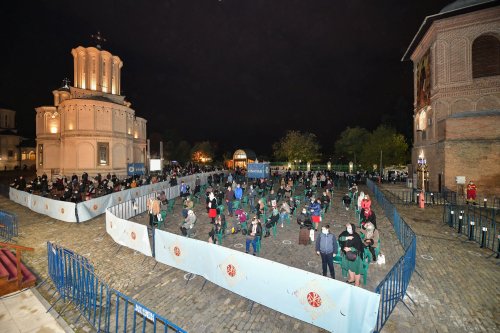Prima seară de priveghere cu ocazia hramului Catedralei Patriarhale  Poza 155652