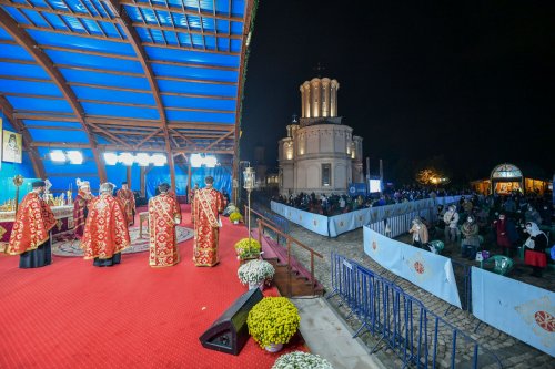 Prima seară de priveghere cu ocazia hramului Catedralei Patriarhale  Poza 155667