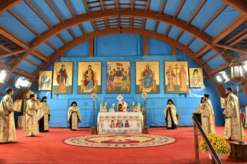 Rugăciune de seară  la Catedrala Patriarhală pentru Ocrotitorul Bucureştilor Poza 155822