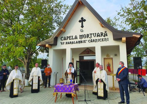 Mitropolitul Moldovei a sfinţit capela mortuară din Cârniceni Poza 155746