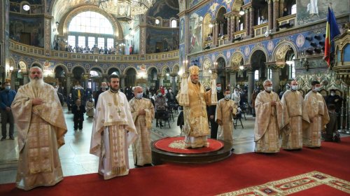 Slujire arhierească la Catedrala Mitropolitană din Sibiu Poza 155755