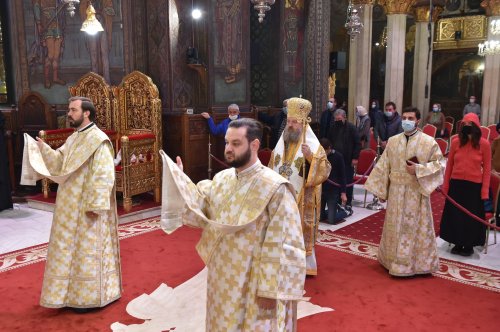 Cinstirea primului Mitropolit al Ţării Româneşti la Catedrala Patriarhală Poza 156021