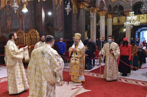 Cinstirea primului Mitropolit al Ţării Româneşti la Catedrala Patriarhală Poza 156030