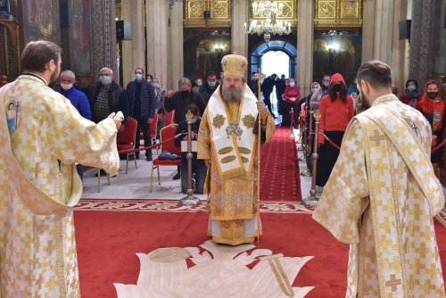 Cinstirea primului Mitropolit al Ţării Româneşti la Catedrala Patriarhală Poza 156033