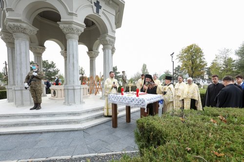 Ziua Armatei României, sărbătorită la Biserica Eroilor din Buzău Poza 155863