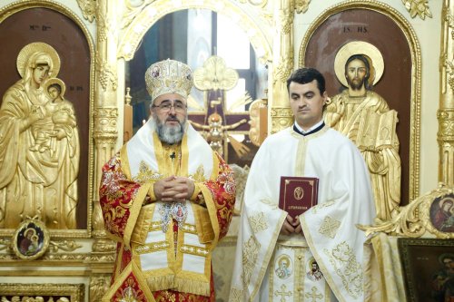 Sfântul Mare Mucenic Dimitrie, sărbătorit în parohia buzoiană Zărnești Poza 156008