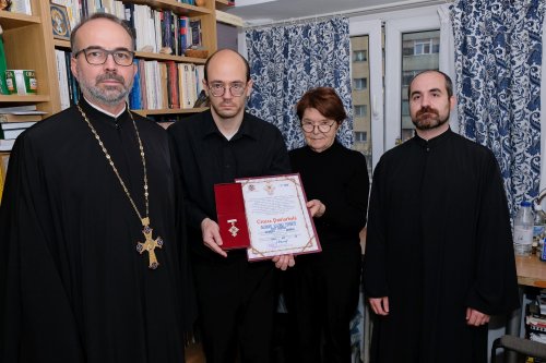 Crucea patriarhală oferită post-mortem cercetătorului Iuliana Conovici (1980-2020) Poza 156260