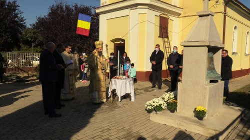 Sărbătoarea parohiei ortodoxe româneşti din Săcal, Ungaria Poza 156356