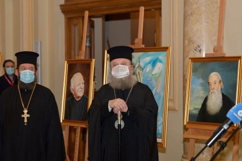 Vernisajul expoziției „Lumina spațiilor sacre” la Palatul Patriarhiei Poza 156413