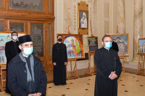 Vernisajul expoziției „Lumina spațiilor sacre” la Palatul Patriarhiei Poza 156417