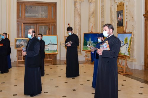 Vernisajul expoziției „Lumina spațiilor sacre” la Palatul Patriarhiei Poza 156425