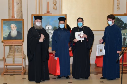 Vernisajul expoziției „Lumina spațiilor sacre” la Palatul Patriarhiei Poza 156433