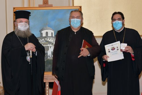 Vernisajul expoziției „Lumina spațiilor sacre” la Palatul Patriarhiei Poza 156434