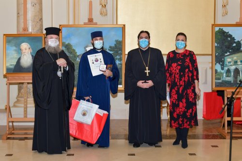 Vernisajul expoziției „Lumina spațiilor sacre” la Palatul Patriarhiei Poza 156437