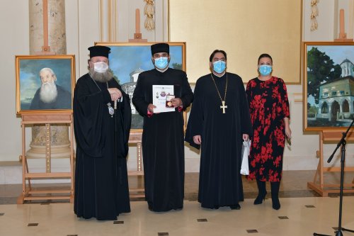 Vernisajul expoziției „Lumina spațiilor sacre” la Palatul Patriarhiei Poza 156444