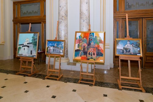 Vernisajul expoziției „Lumina spațiilor sacre” la Palatul Patriarhiei Poza 156449