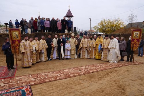 La Căușeni se va construi o biserică în cinstea Sfinților Martiri Brâncoveni Poza 157708