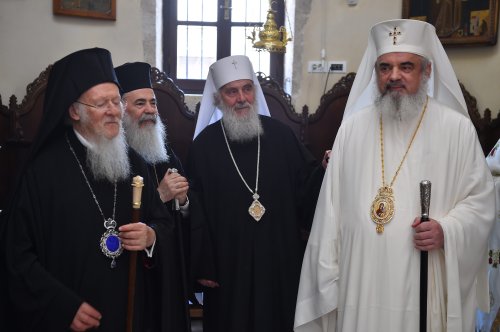 Mesaj de condoleanțe transmis Sfântului Sinod al Bisericii Ortodoxe Sârbe Poza 157832