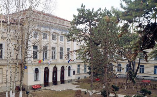 Teologia, facultate fondatoare a primei universități românești