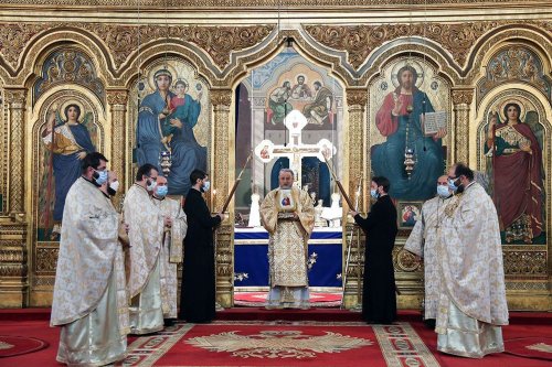 Liturghie arhierească la Catedrala Mitropolitană din Sibiu Poza 157946