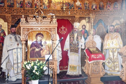 Slujire arhierească într-o biserică istorică din județul Giurgiu 
