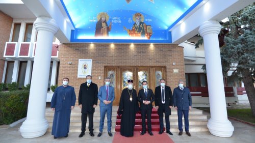 Reprezentanti ai Guvernului României la Centrul eparhial din Târgoviște Poza 158421