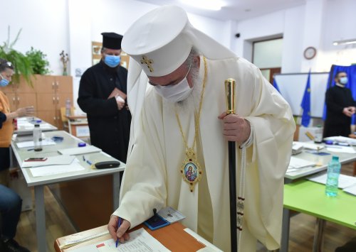 Patriarhul României a votat la alegerile parlamentare 2020 în Bucureşti Poza 158985