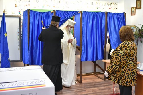 Patriarhul României a votat la alegerile parlamentare 2020 în Bucureşti Poza 158987