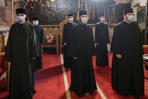 Hirotesii întru duhovnic la Reşedinţa Patriarhală Poza 159198