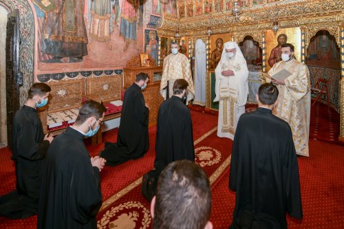 Hirotesii întru duhovnic la Reşedinţa Patriarhală Poza 159203