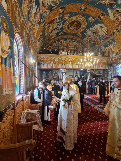 Resfințirea Bisericii „Sfântul Ierarh Nicolae” din Sângeorgiu de Mureș I Poza 159130