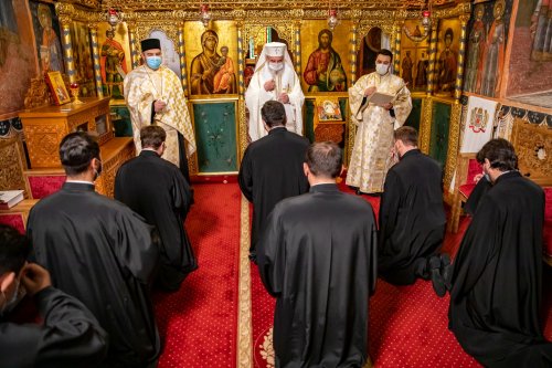 Noi preoți duhovnici pentru parohii din Arhiepiscopia Bucureștilor Poza 159329