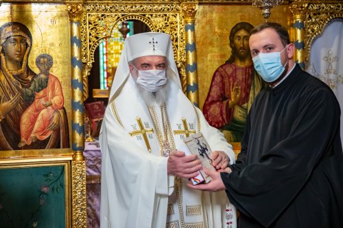 Noi preoți duhovnici pentru parohii din Arhiepiscopia Bucureștilor Poza 159346