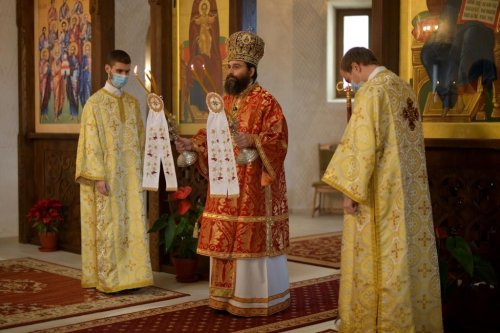 Cinstirea Sfântului Nicolae în comunităţi româneşti din diasporă Poza 159355